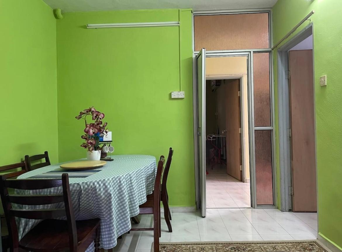 Homestaymuslim Di Teluk Intan Εξωτερικό φωτογραφία