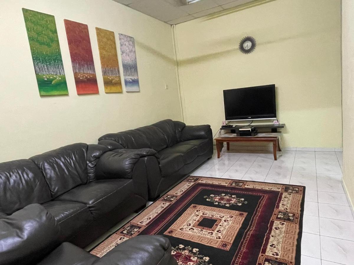 Homestaymuslim Di Teluk Intan Εξωτερικό φωτογραφία