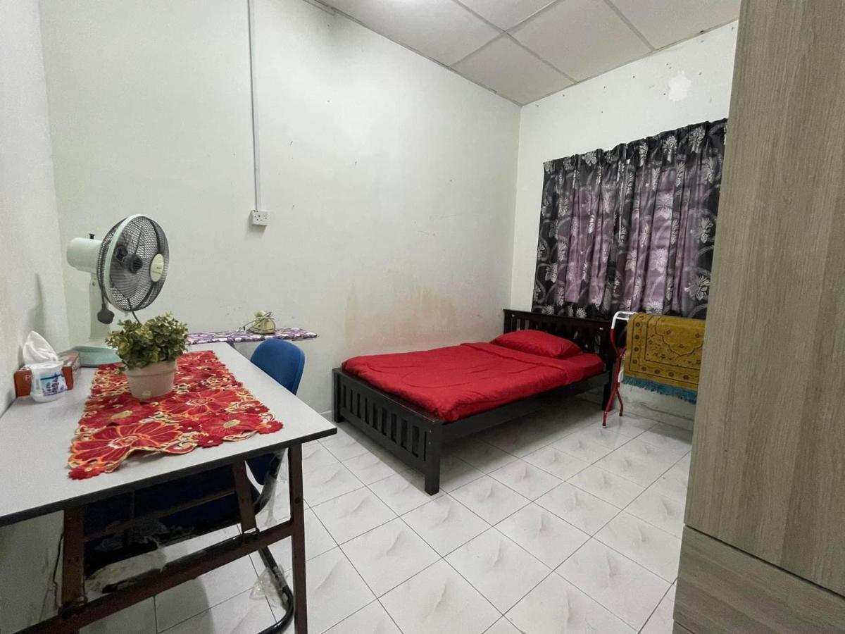 Homestaymuslim Di Teluk Intan Εξωτερικό φωτογραφία