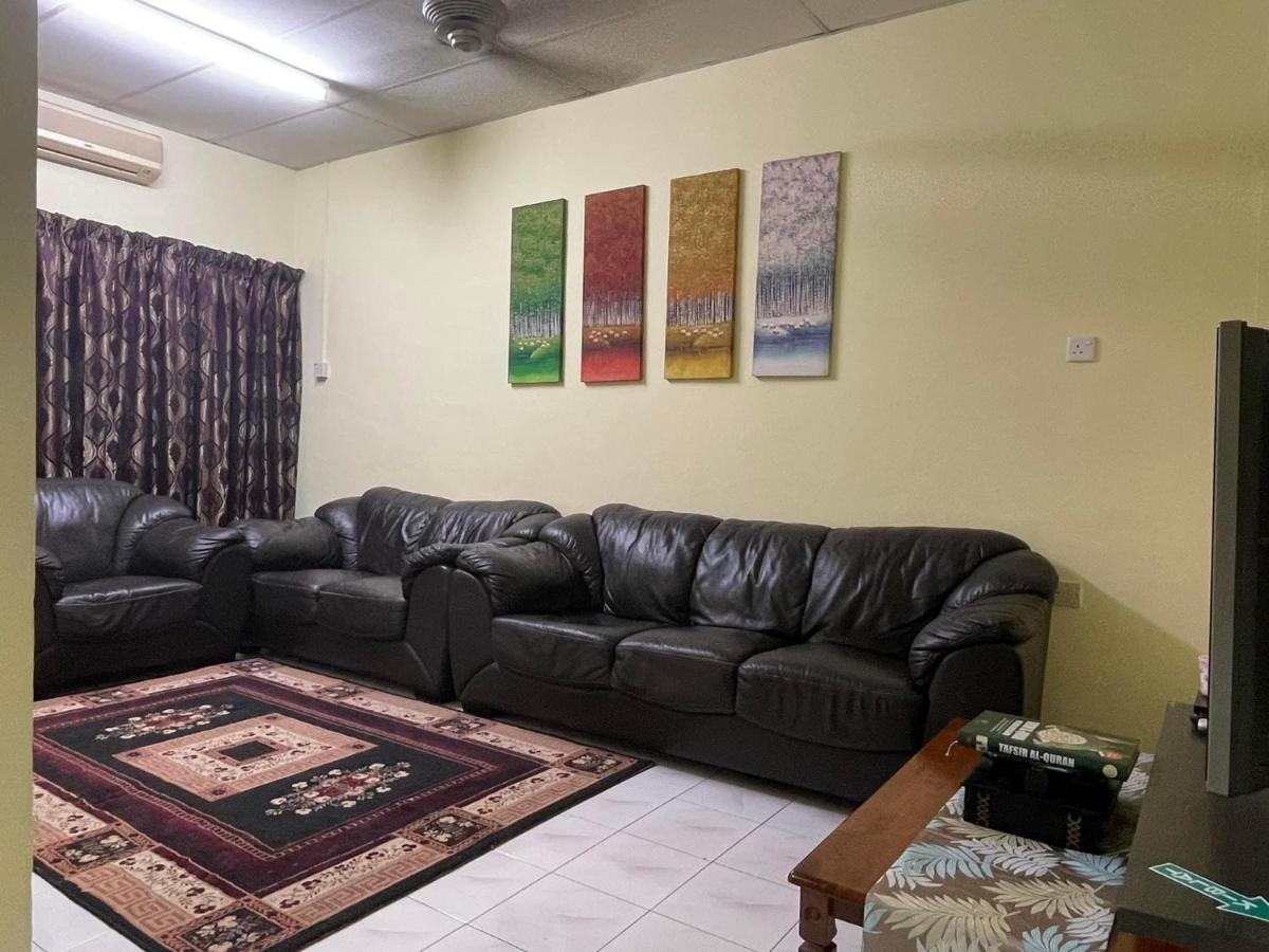 Homestaymuslim Di Teluk Intan Εξωτερικό φωτογραφία